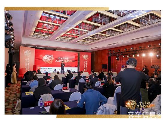 榮譽+4，宇通再攬行業大獎！