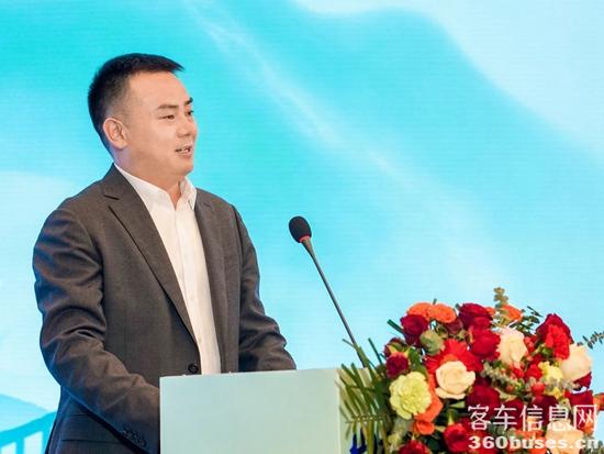 旅游天團(tuán)共聚，宇通國風(fēng)新車首發(fā)，2024山河萬里行貴州起航！