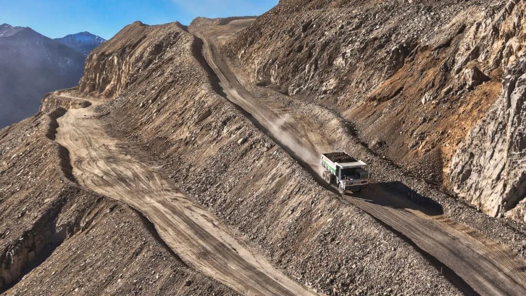 宇礦同行|宇通礦卡受邀參加全球礦業電氣化峰會，共繪零碳智慧礦山新藍圖！